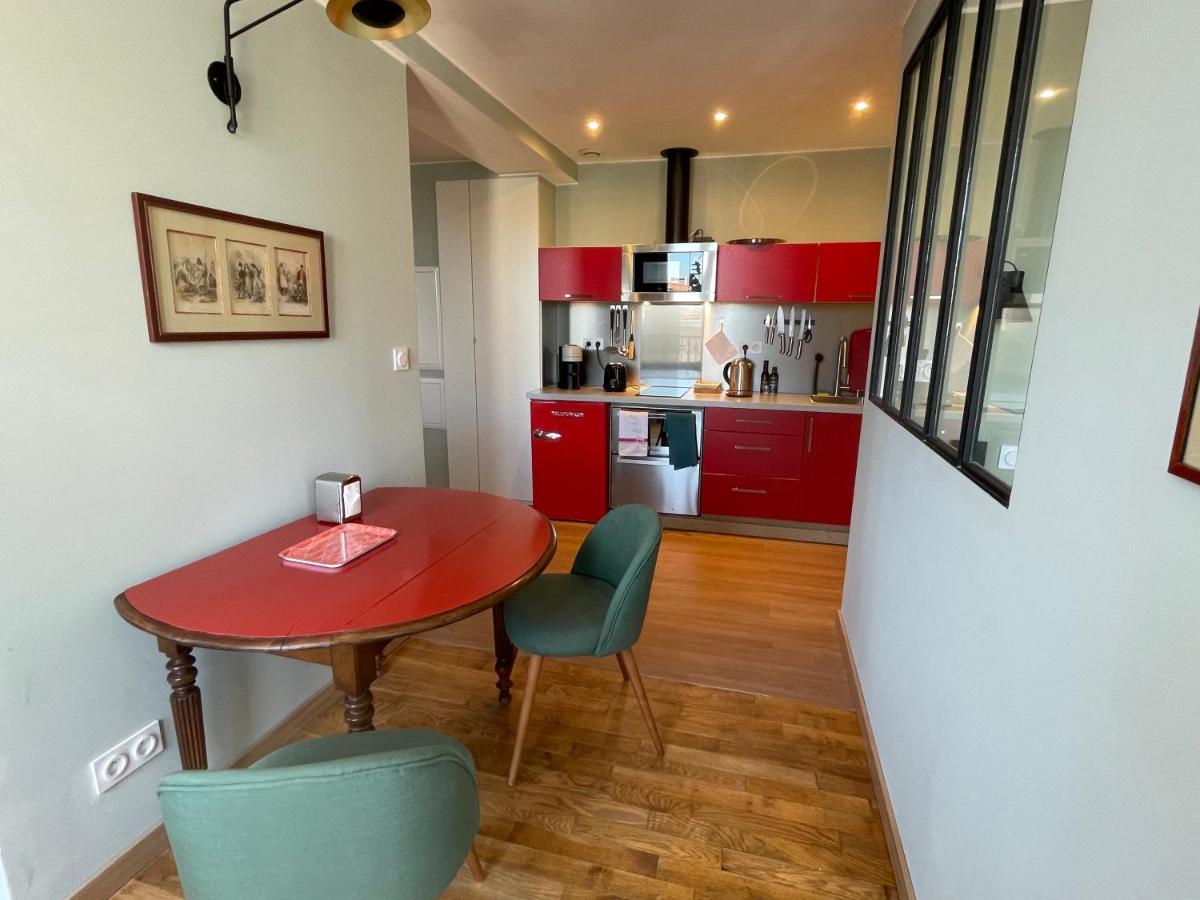 Appartement Mignon Calme Douillet Ascenseur Clim Etage Eleve Proche Parking Et Toutes Commodites Au Coeur Du Toulon Historique Eksteriør billede