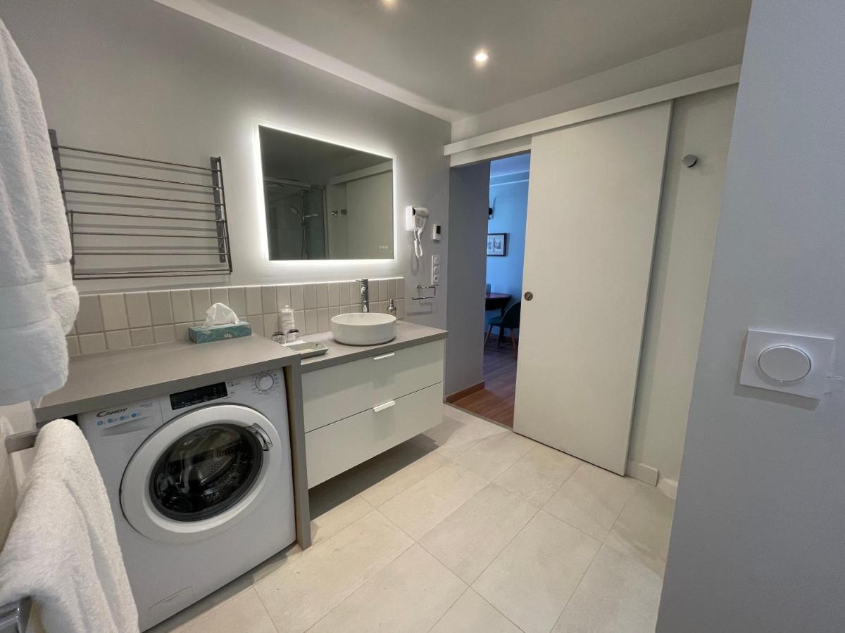 Appartement Mignon Calme Douillet Ascenseur Clim Etage Eleve Proche Parking Et Toutes Commodites Au Coeur Du Toulon Historique Eksteriør billede