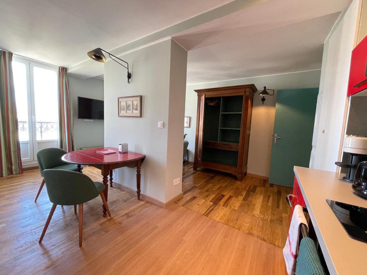 Appartement Mignon Calme Douillet Ascenseur Clim Etage Eleve Proche Parking Et Toutes Commodites Au Coeur Du Toulon Historique Eksteriør billede