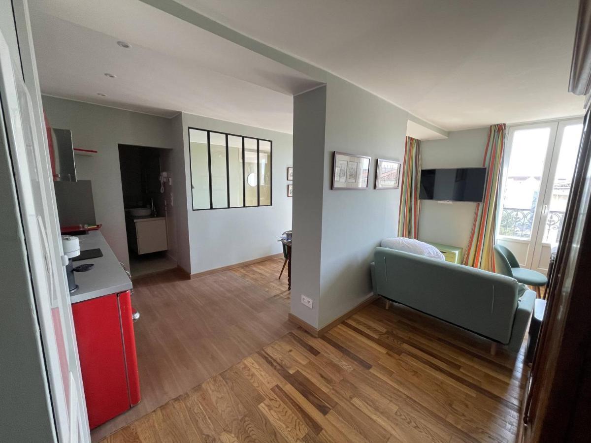 Appartement Mignon Calme Douillet Ascenseur Clim Etage Eleve Proche Parking Et Toutes Commodites Au Coeur Du Toulon Historique Eksteriør billede