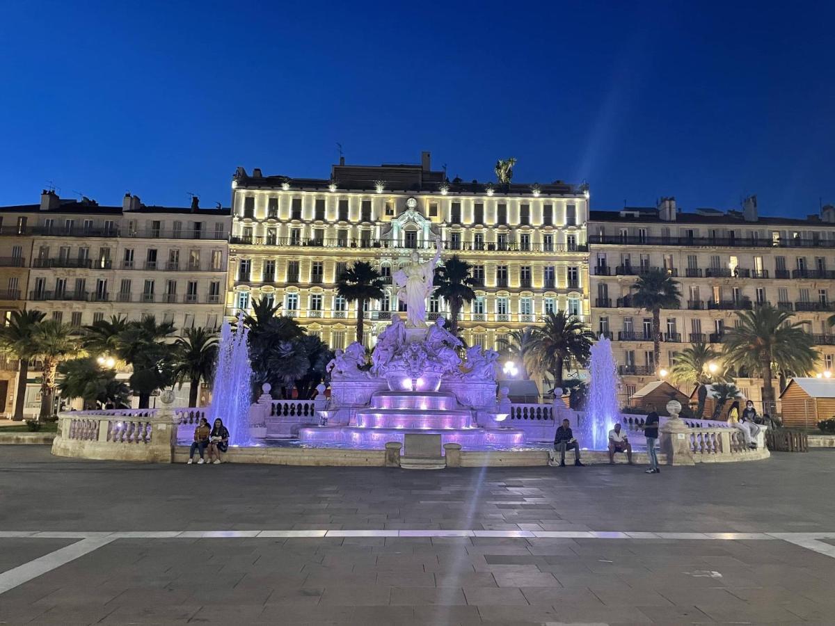 Appartement Mignon Calme Douillet Ascenseur Clim Etage Eleve Proche Parking Et Toutes Commodites Au Coeur Du Toulon Historique Eksteriør billede