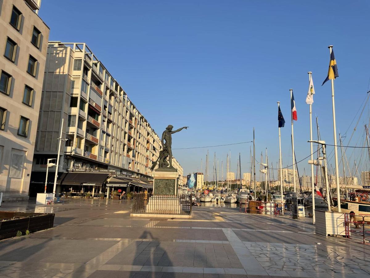 Appartement Mignon Calme Douillet Ascenseur Clim Etage Eleve Proche Parking Et Toutes Commodites Au Coeur Du Toulon Historique Eksteriør billede