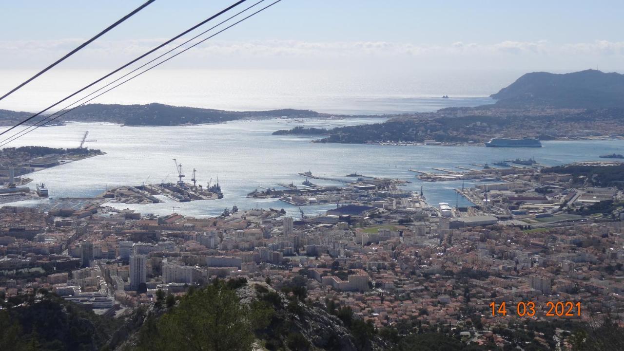 Appartement Mignon Calme Douillet Ascenseur Clim Etage Eleve Proche Parking Et Toutes Commodites Au Coeur Du Toulon Historique Eksteriør billede