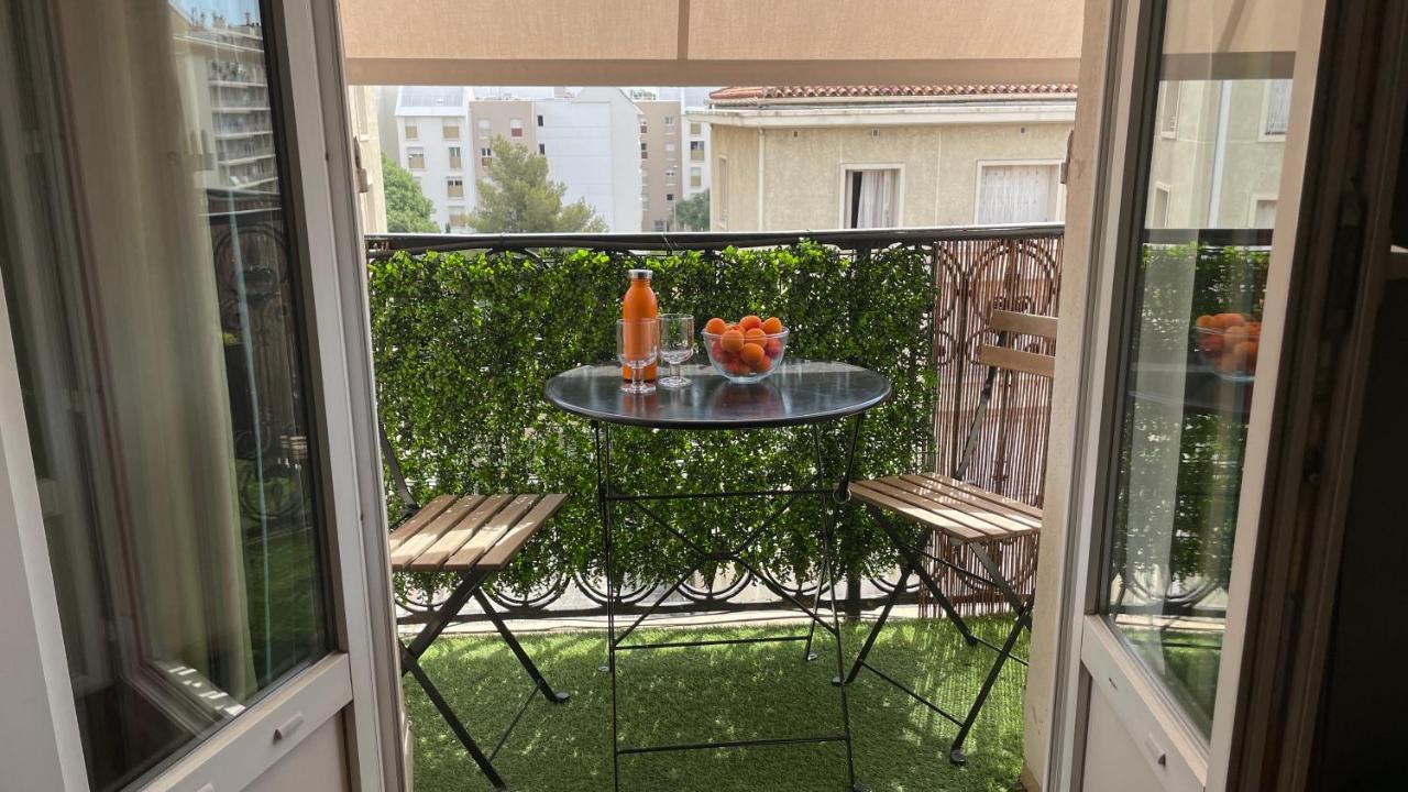 Appartement Mignon Calme Douillet Ascenseur Clim Etage Eleve Proche Parking Et Toutes Commodites Au Coeur Du Toulon Historique Eksteriør billede