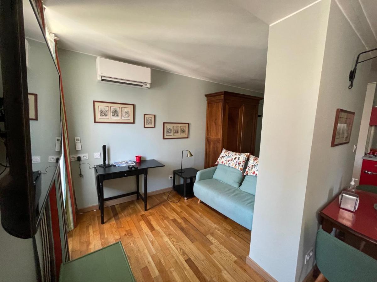 Appartement Mignon Calme Douillet Ascenseur Clim Etage Eleve Proche Parking Et Toutes Commodites Au Coeur Du Toulon Historique Eksteriør billede